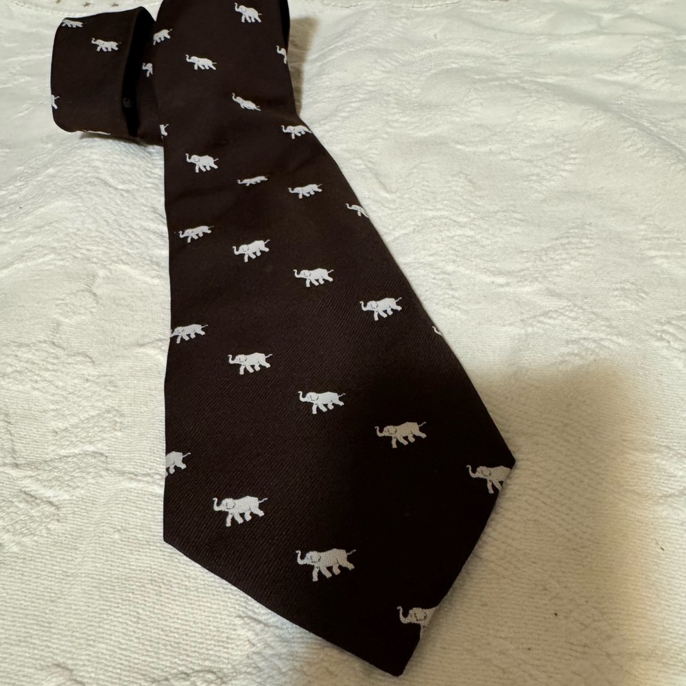 Saks Fifth Avenue Elephant Pattern Chocolate Brown White Tie